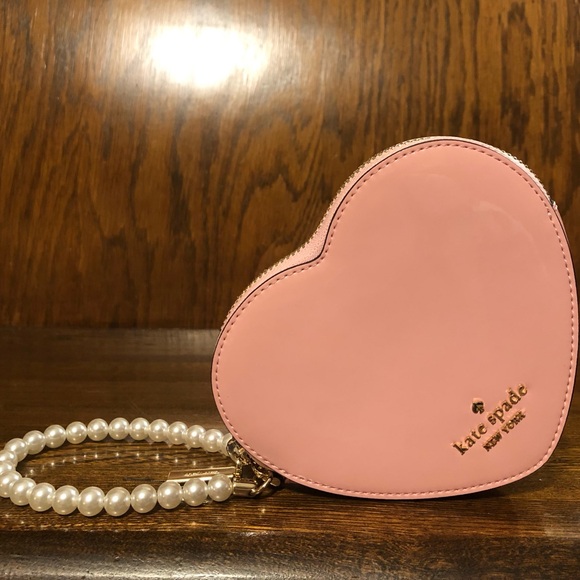 NWT-Kate Spade-Love Shack 3D Heart🩷Zip Wristlet-Patent Leather-Faux Pearl Handle - Picture 1 of 12